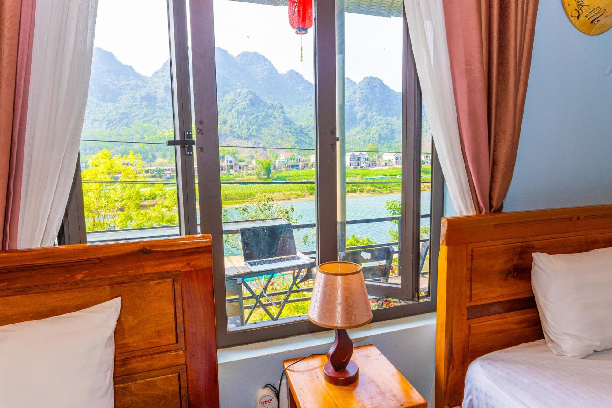 Son River Homestay Phong Nha Exteriör bild