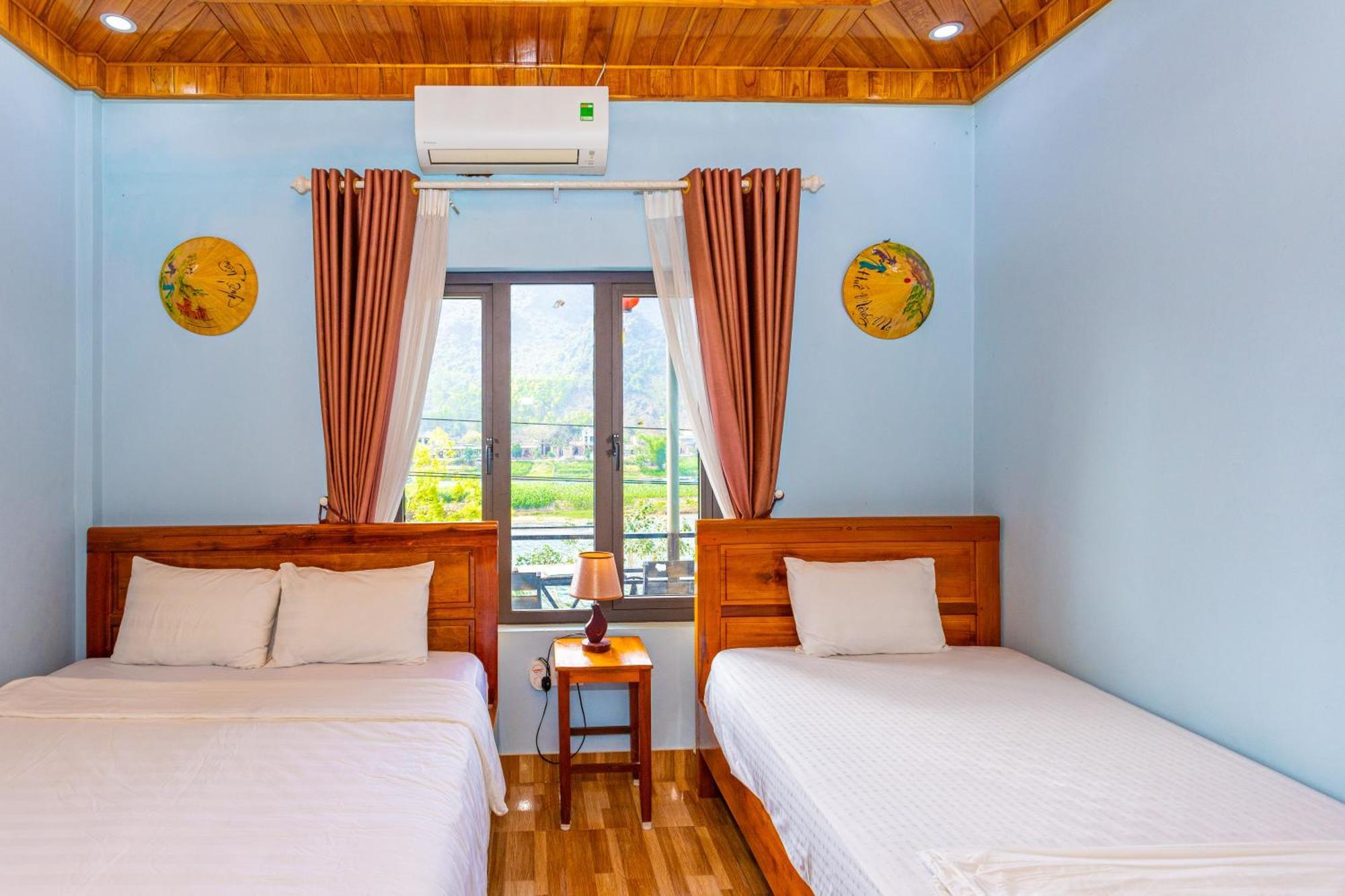 Son River Homestay Phong Nha Exteriör bild