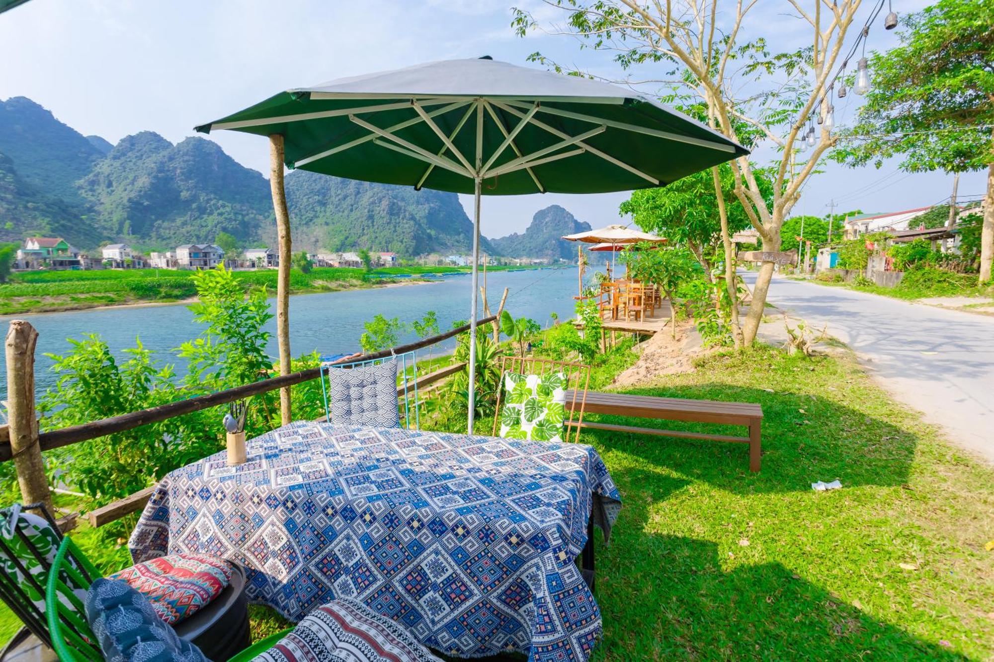 Son River Homestay Phong Nha Exteriör bild