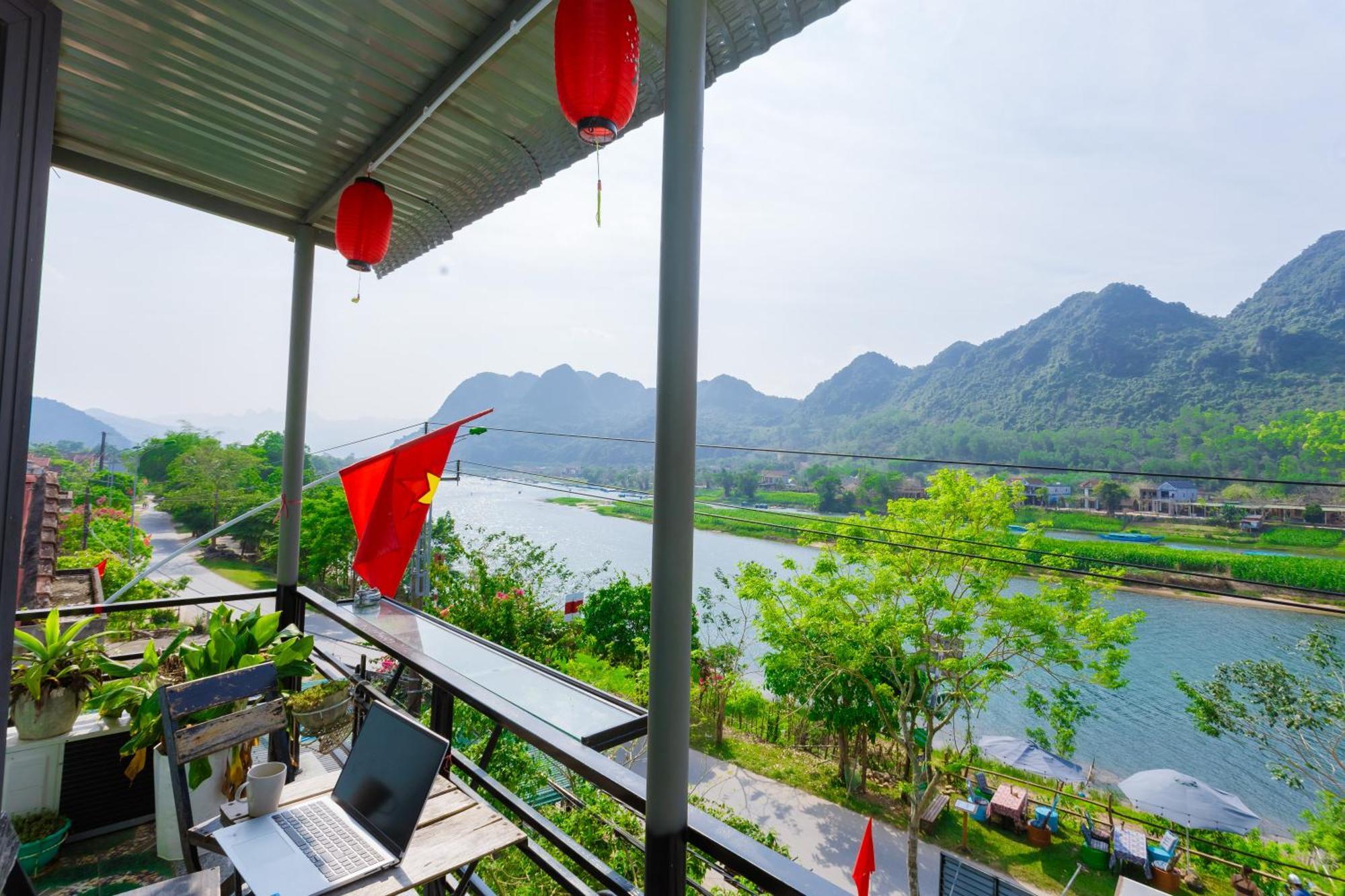 Son River Homestay Phong Nha Exteriör bild
